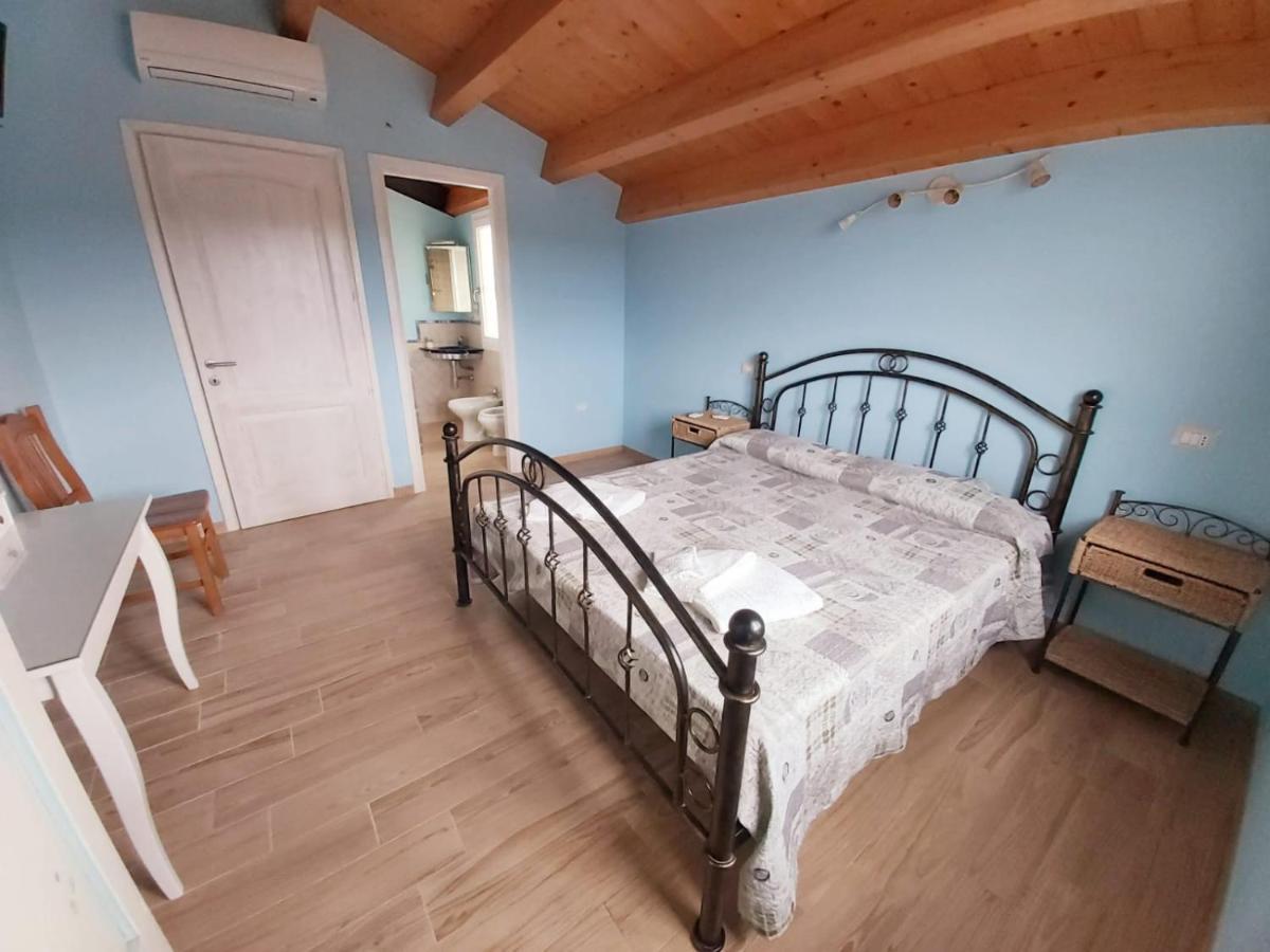 B&B Il Cenerino Sant'Antioco Bagian luar foto